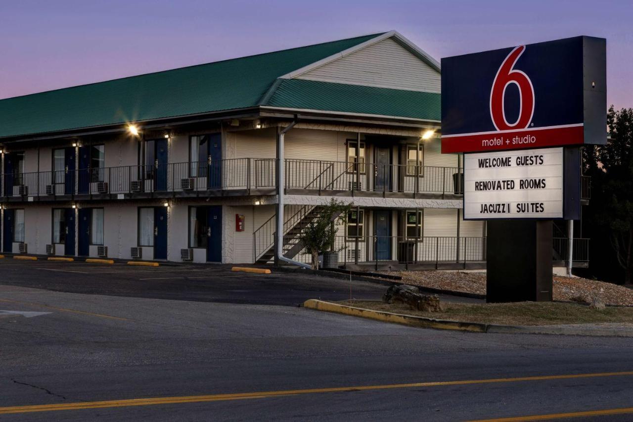 Crestview Branson West